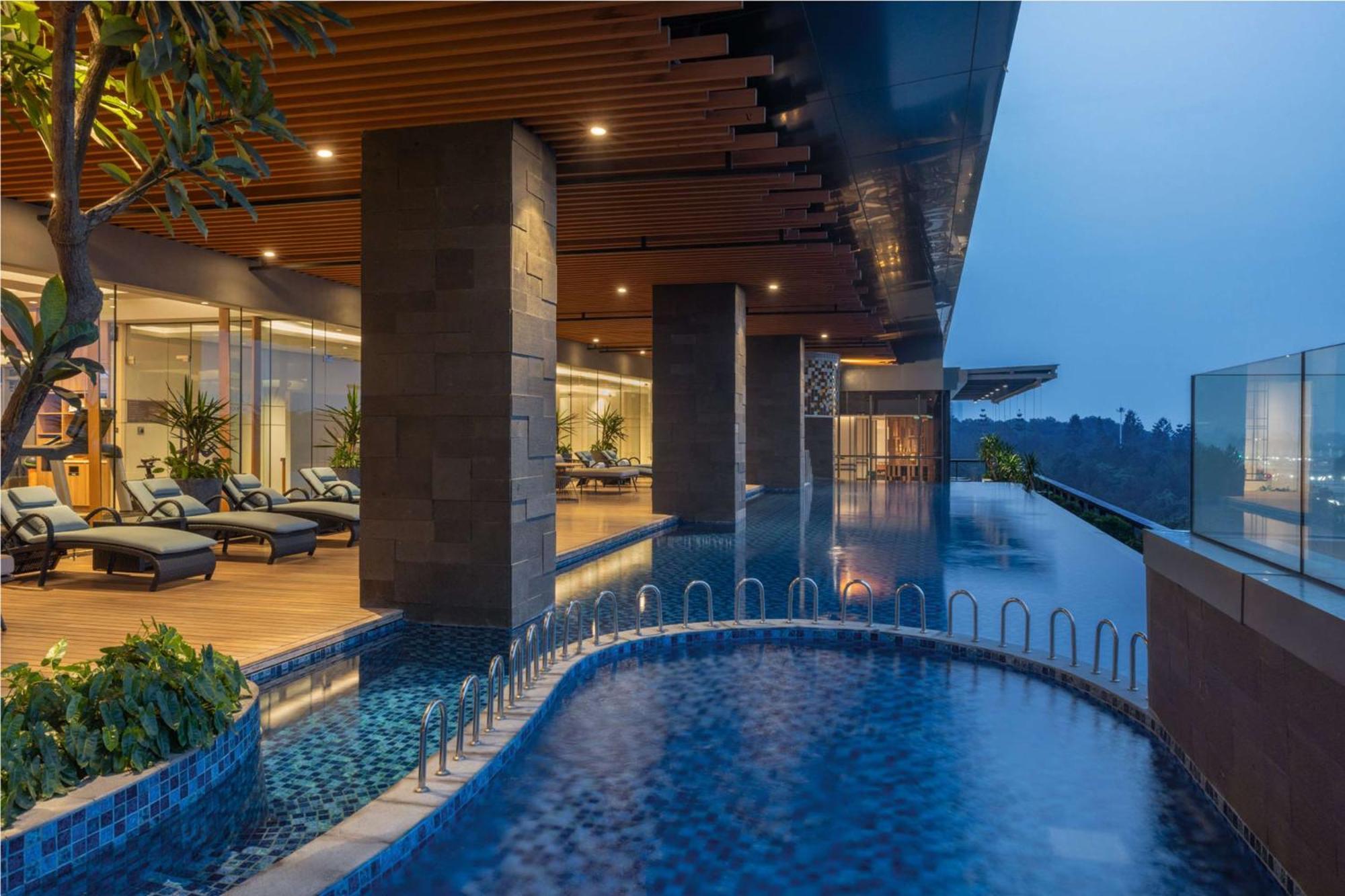 Doubletree By Hilton Jakarta Bintaro Jaya Hotel
